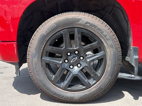 Used 2023 Chevrolet Silverado 1500 Custom AWD/4WD image 29