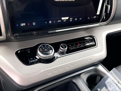 New 2026 Ford Expedition Max Active image 16