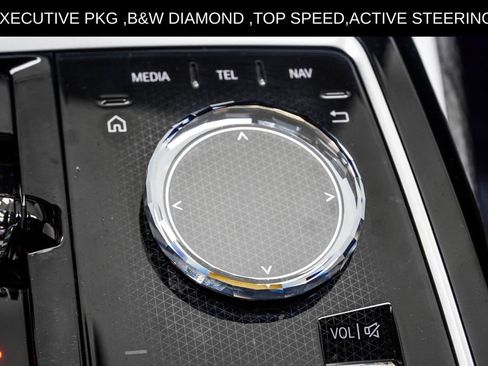 Used 2025 BMW 750e xDrive w/ Executive Package AWD/4WD image 33