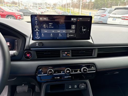 New 2026 Honda Pilot Sport image 21