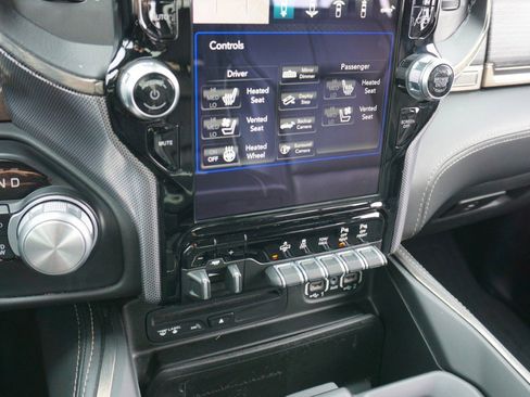 Used 2019 RAM 1500 Limited image 19