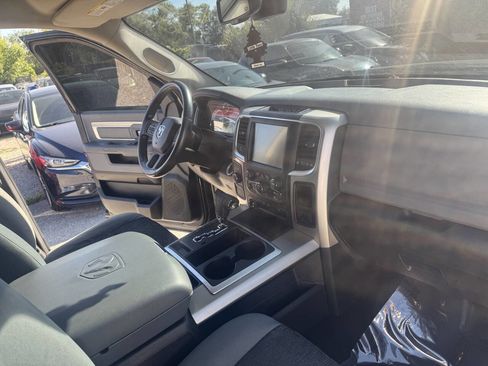Used 2013 RAM 1500 Lone Star image 4
