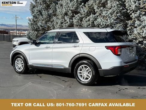 Used 2025 Ford Explorer Active AWD/4WD image 4