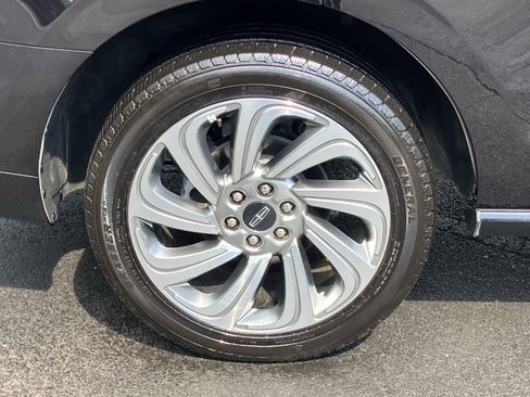 Used 2024 Lincoln Navigator Reserve AWD/4WD image 13