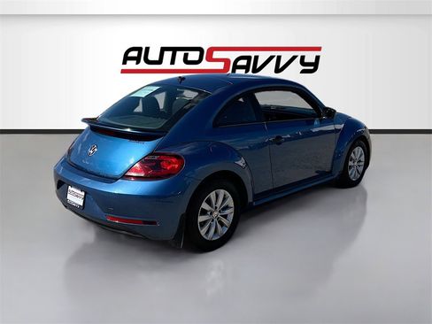 Used 2017 Volkswagen Beetle 1.8T S image 7