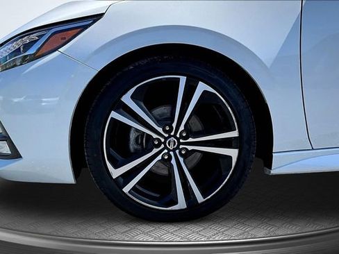 Used 2023 Nissan Sentra SR w/ SR Premium Package FWD image 31
