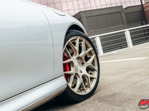 Used 2001 Porsche 911 Turbo image 25