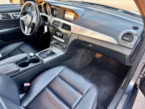 Used 2013 Mercedes-Benz C 250 Sedan image 17