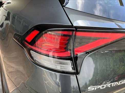 Used 2023 Kia Sportage LX FWD image 22