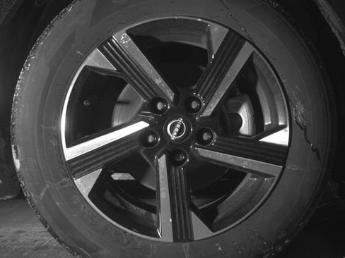 Used 2025 Nissan Sentra SV FWD image 16