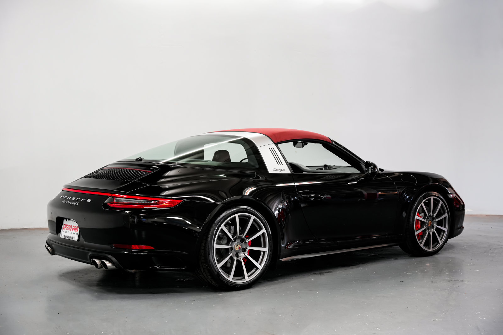 Used 2018 Porsche 911 Targa 4S AWD/4WD image 3