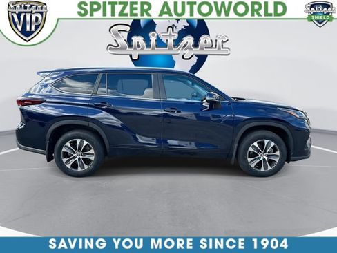 Used 2025 Toyota Highlander XLE AWD/4WD image 10