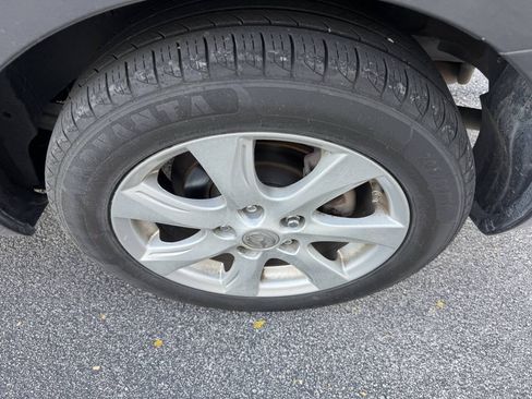 Used 2011 MAZDA MAZDA3 i Touring FWD image 8
