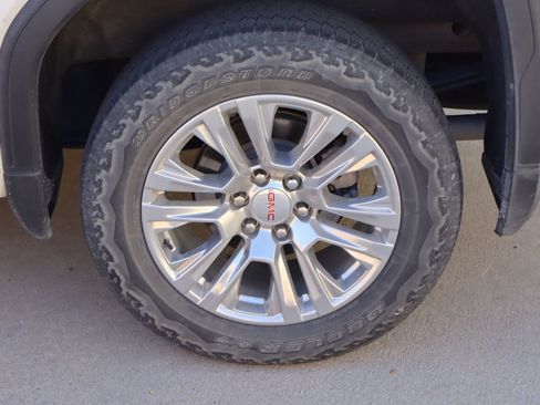 Used 2024 GMC Sierra 1500 Denali AWD/4WD image 29