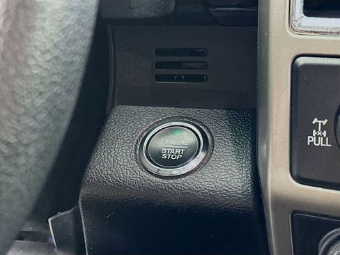 Used 2016 Ford F150 Lariat image 19