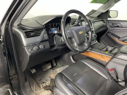Used 2016 Chevrolet Suburban LTZ image 3