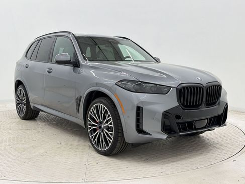New 2026 BMW X5 xDrive40i w/ M Sport Package AWD/4WD image 7