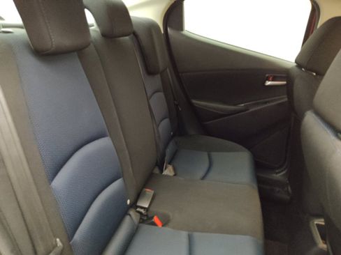 Used 2019 Toyota Yaris LE FWD image 19