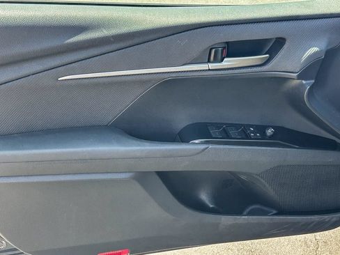 Used 2025 Toyota Camry SE FWD image 25