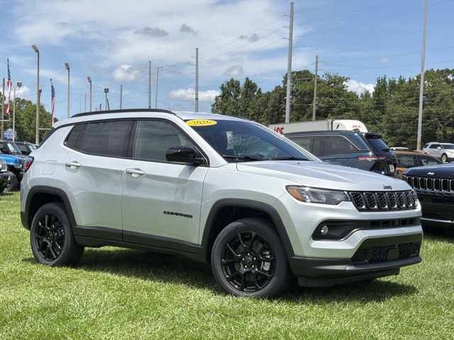 New 2026 Jeep Compass Latitude AWD/4WD image 18