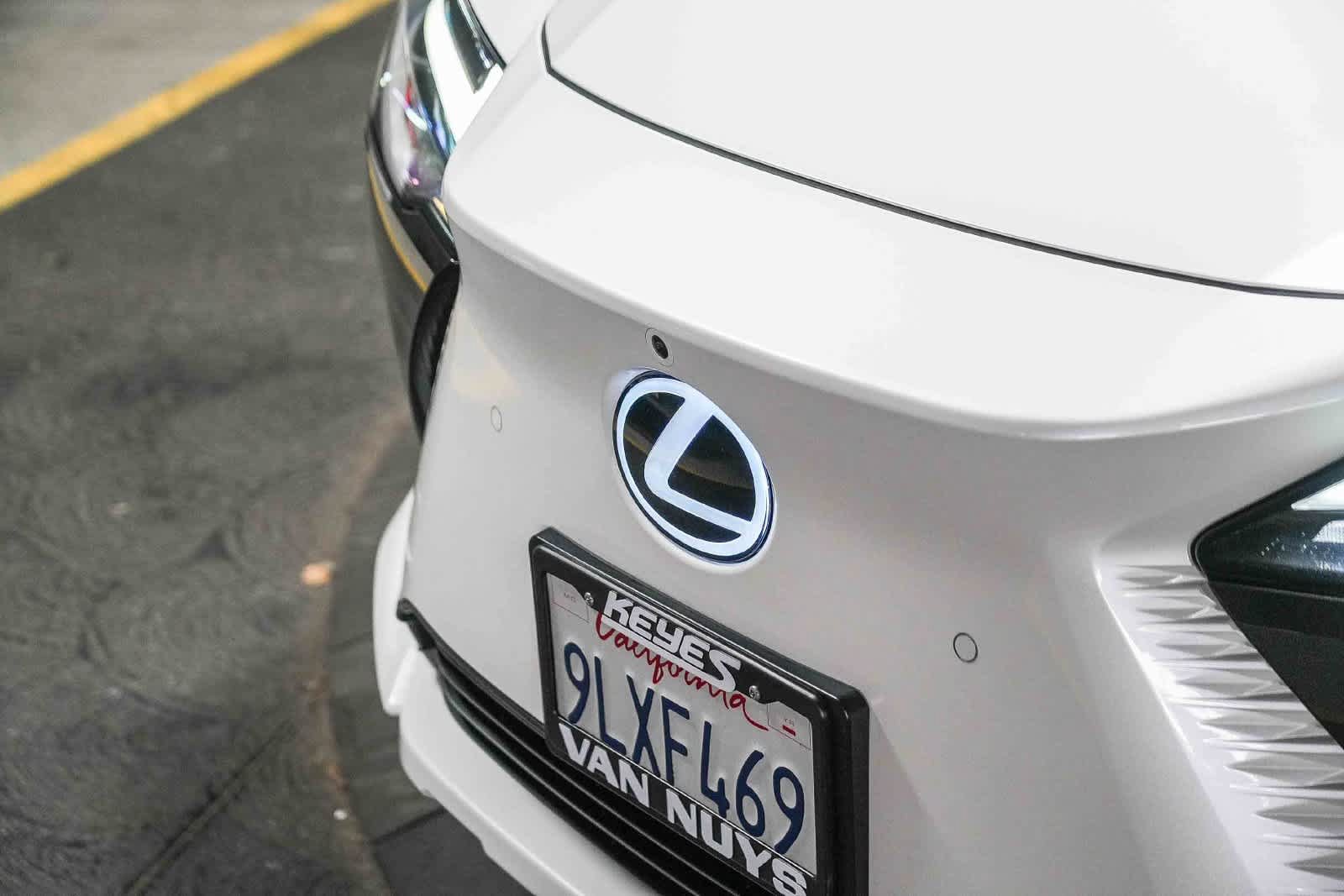 Used 2023 Lexus RZ 450e Premium w/ Technology Package AWD/4WD image 4