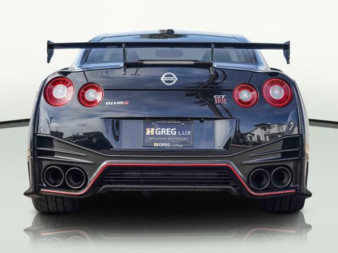 Used 2018 Nissan GT-R NISMO image 88