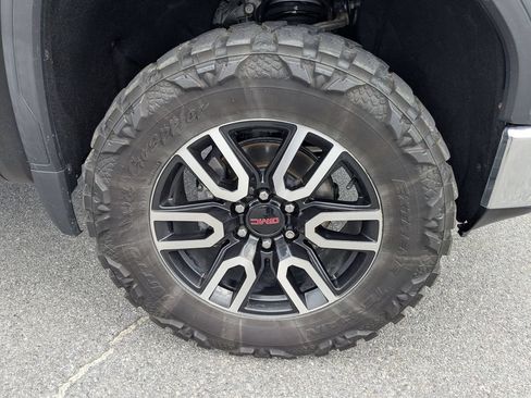 Used 2020 GMC Sierra 1500 SLT w/ SLT Premium Plus Package AWD/4WD image 9