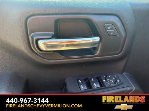 Certified 2025 Chevrolet Silverado 1500 Custom Trail Boss w/ Dark Appearance Package image 10