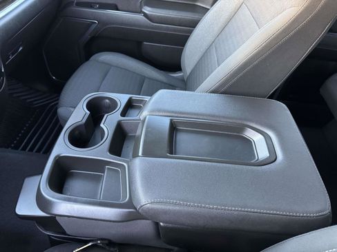 Used 2023 GMC Sierra 1500 Elevation image 36