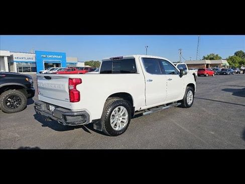 Used 2023 Chevrolet Silverado 1500 LTZ w/ LTZ Convenience Package II AWD/4WD image 3