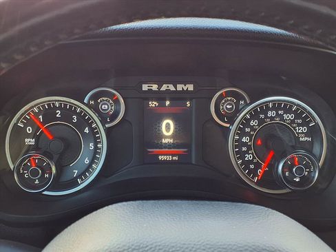 Used 2021 RAM 2500 Big Horn w/ Level 1 Equipment Group image 18