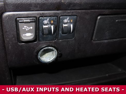 Used 2015 Toyota Sienna Limited image 25