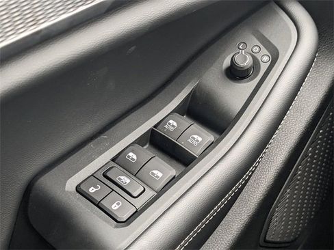 New 2025 Jeep Grand Cherokee Laredo X w/ Luxury Tech Group I image 24