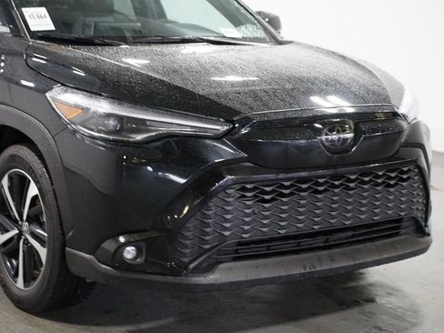 Certified 2025 Toyota Corolla Cross AWD Hybrid w/ Convenience Package image 4