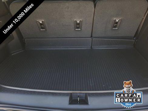 Used 2025 Chevrolet Traverse High Country FWD image 14
