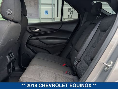 Used 2018 Chevrolet Equinox LT image 15