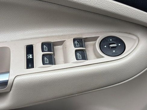 Used 2014 Ford Escape Titanium w/ Equipment Group 401A image 17