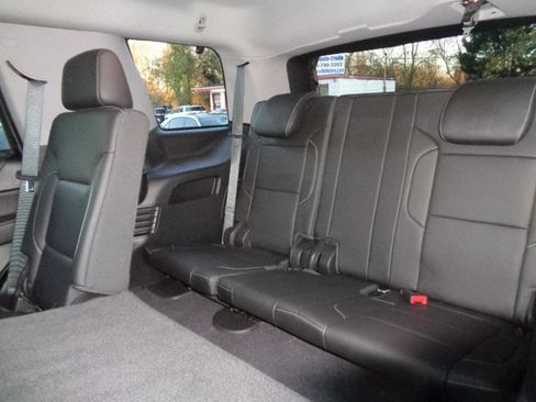 Used 2019 Chevrolet Tahoe LT AWD/4WD image 17