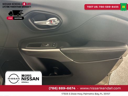 Used 2021 Jeep Cherokee Limited image 36