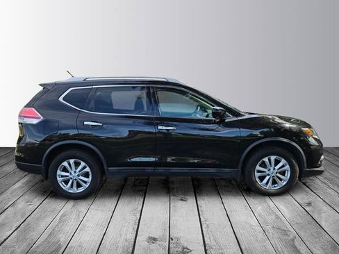 Used 2016 Nissan Rogue SV w/ SV Premium Package AWD/4WD image 6