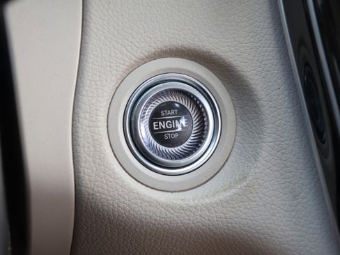 Used 2022 Mercedes-Benz GLC 300 image 26