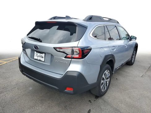 Used 2025 Subaru Outback Premium AWD/4WD image 6
