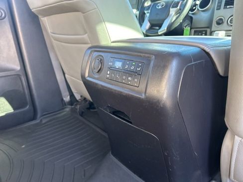 Used 2015 Toyota Sequoia Limited image 19