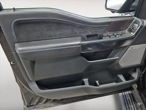 Used 2025 Ford F150 Platinum image 11