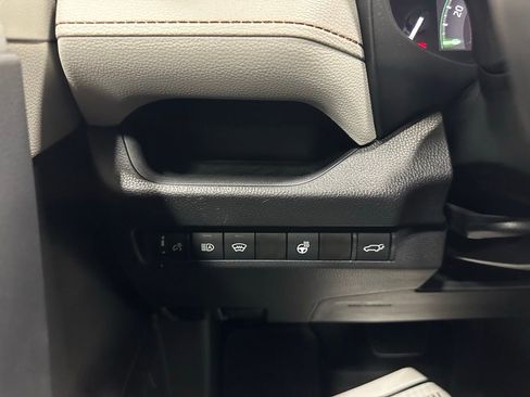 Used 2025 Toyota RAV4 XLE Premium image 17