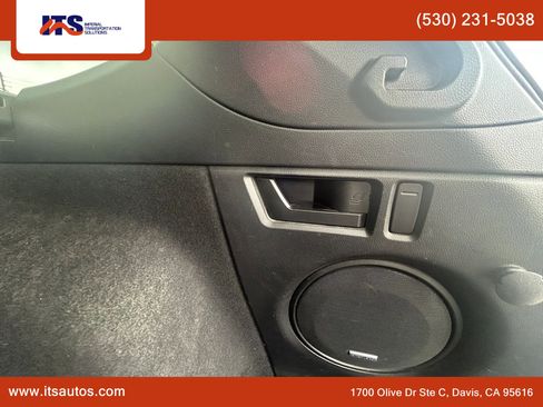 Used 2017 Subaru Outback 2.5i Limited image 17