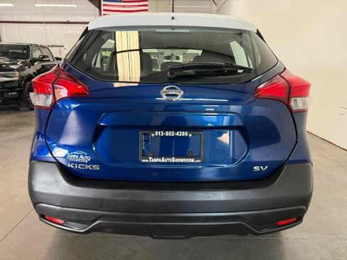 Used 2018 Nissan Kicks SV FWD image 9