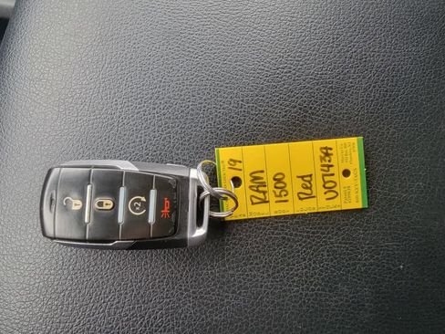 Used 2019 RAM 1500 Big Horn image 24