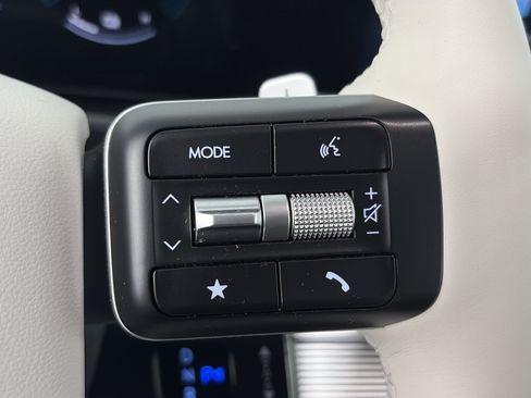 Certified 2026 Hyundai Santa Fe SEL AWD/4WD image 37
