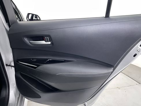 Used 2020 Toyota Corolla XLE image 23